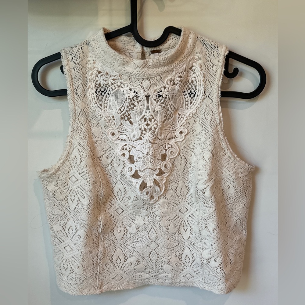 FREE people lace beautiful boho size S crop top